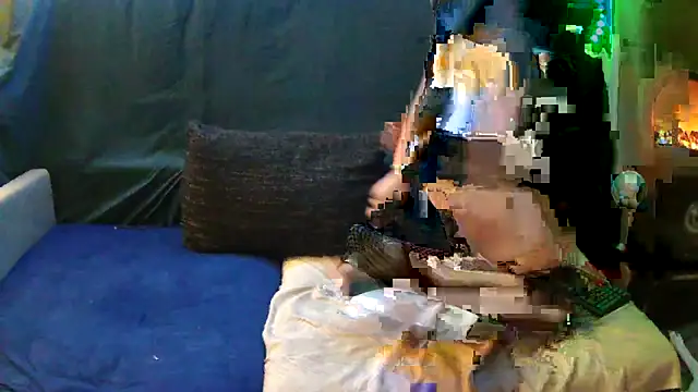 LillyAn123 online show from 02.12.25