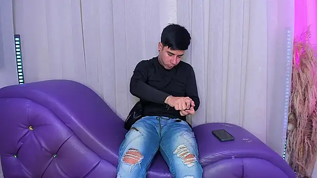 Yourslust  online show from 02.02.26