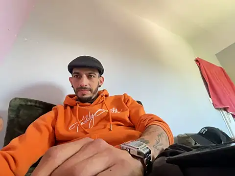 Rebeu313 online show from 04.13.26