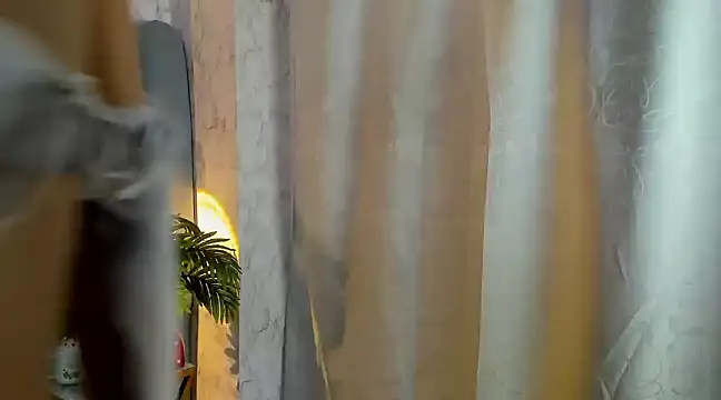 Snapshot of skyyfoxpraga chatting on 03.18.25 skyyfoxpraga online show from 03.18.25