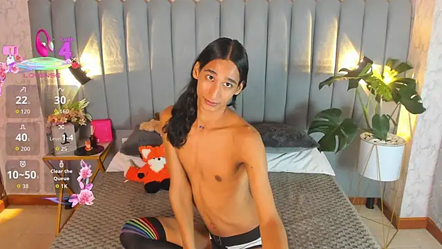 Snapshot of skyyfoxpraga chatting on 09.13.25 skyyfoxpraga online show from 09.13.25