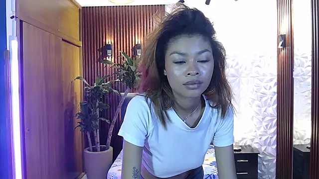 Snapshot of Perla_prg chatting on 01.08.25 Perla prg online show from 01.08.25