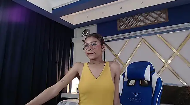 Snapshot of Perla_prg chatting on 03.05.25 Perla prg online show from 03.05.25