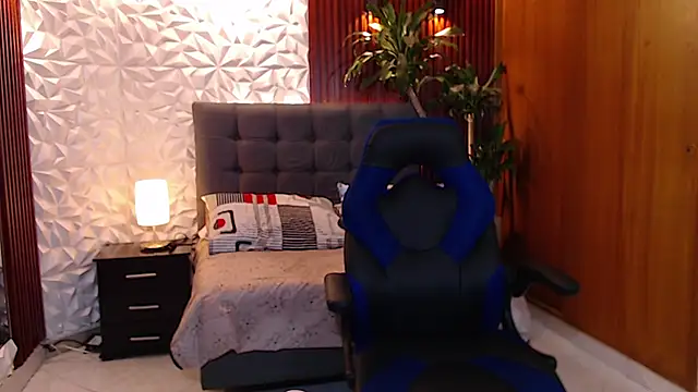 Snapshot of Perla_prg chatting on 03.14.25 Perla prg online show from 03.14.25