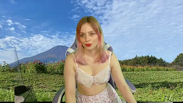 Snapshot of Dolce--Mia---Bianchi__07 chatting on 02.28.25 Dolce--Mia---Bianchi 07 online show from 02.28.25