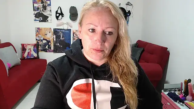 emperabigbootybigass online show from 10.16.25