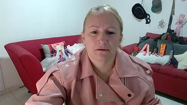 Snapshot of emperabigbootybigass chatting on 02.27.26 emperabigbootybigass online show from 02.27.26