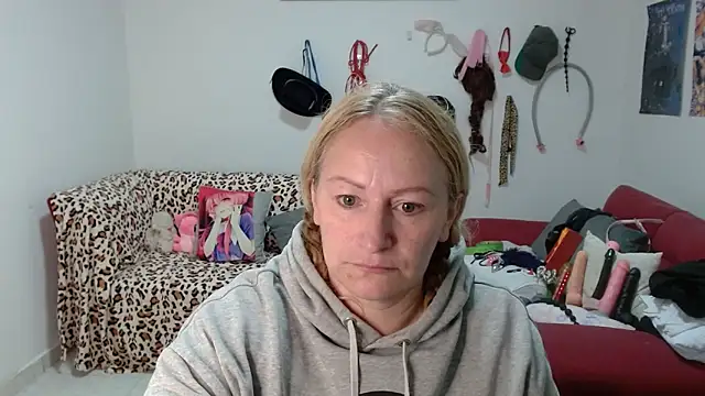 emperabigbootybigass online show from 03.17.26