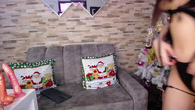 Snapshot of ashlye_hill chatting on 12.14.24 ashlye hill online show from 12.14.24