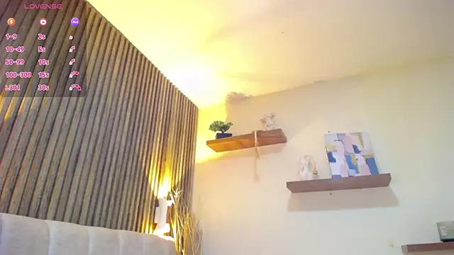 Snapshot of ashlye_hill chatting on 10.14.25 ashlye hill online show from 10.14.25