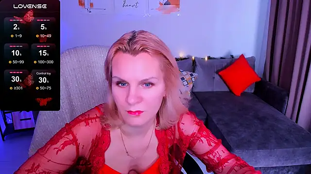 Snapshot of Louisa_Bay chatting on 01.17.25 Louisa Bay online show from 01.17.25