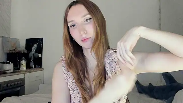 Snapshot of LisaIcon chatting on 02.09.26 LisaIcon online show from 02.09.26