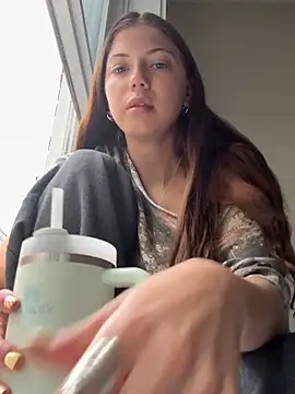 Snapshot of emilycoco chatting on 05.24.26 emilycoco online show from 05.24.26