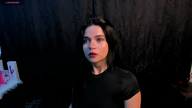 Snapshot of Kylie-fox chatting on 12.22.24 Kylie-fox online show from 12.22.24