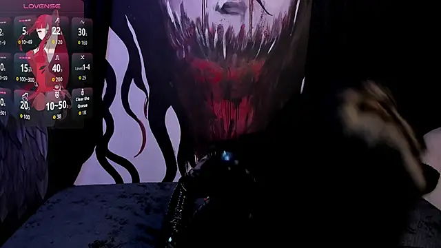 Snapshot of Kylie-fox chatting on 11.26.25 Kylie-fox online show from 11.26.25