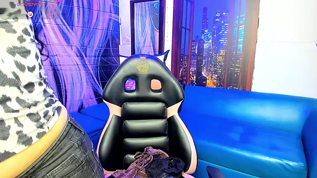 Violetaa diazz online show from 02.19.25