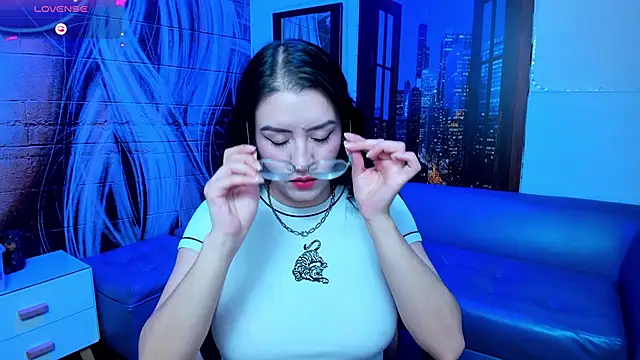 Violetaa diazz online show from 02.25.25