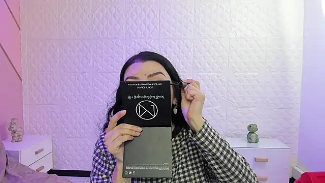 Violetaa diazz online show from 11.10.25