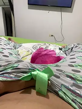 ANYLU19 online show from 11.06.25