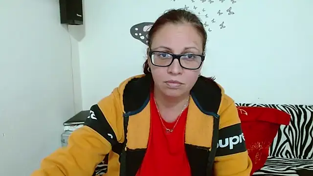 LadyHellene online show from 01.05.26