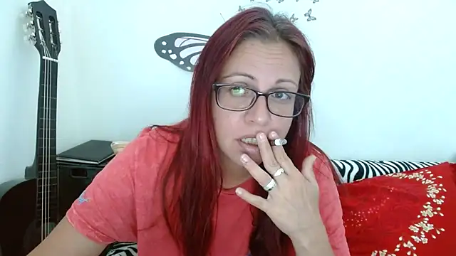 LadyHellene online show from 06.10.26