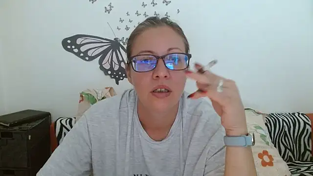 LadyHellene online show from 07.20.26