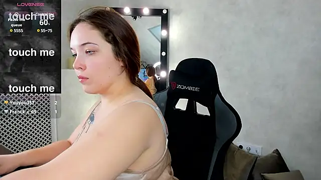 Aliisson Edwards online show from 02.04.25