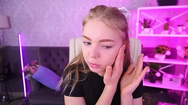 EmilySunshineS online show from 09.23.25