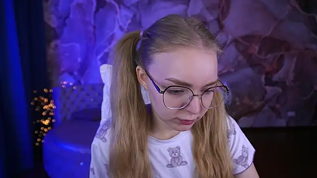 EmilySunshineS online show from 10.20.25