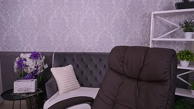 EmilySunshineS online show from 11.22.25