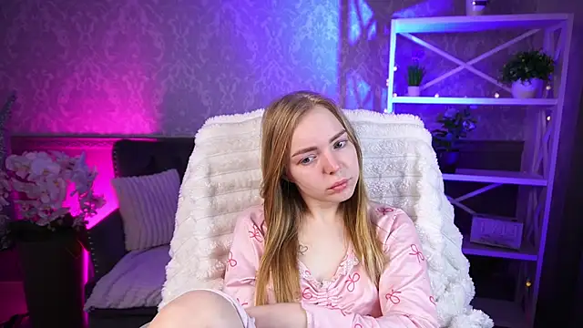 EmilySunshineS online show from 03.31.26