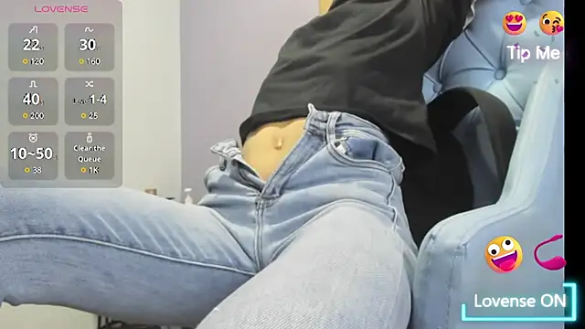  candy jade  online show from 12.14.25