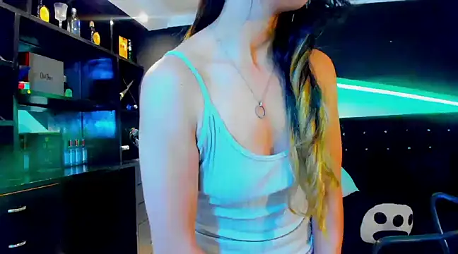 Snapshot of Coral_Gibson chatting on 03.04.25 Coral Gibson online show from 03.04.25