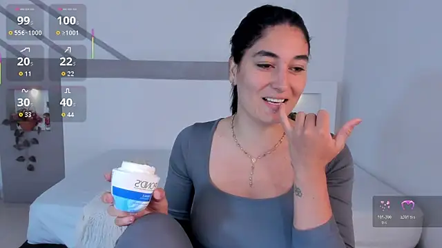 ScarlettWet9 online show from 11.20.25