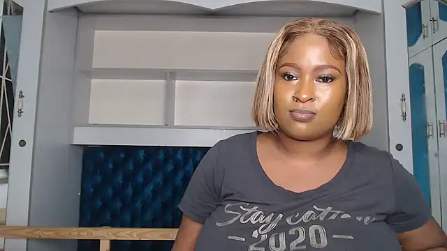 Zeeyonce696 online show from 01.16.25