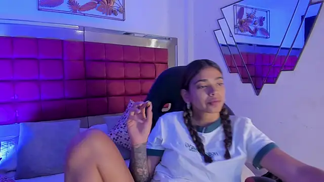 GiaFu online show from 04.11.26