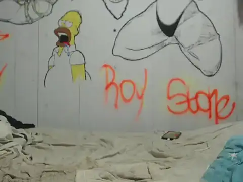 Snapshot of roystonee01 chatting on 11.05.25 roystonee01 online show from 11.05.25