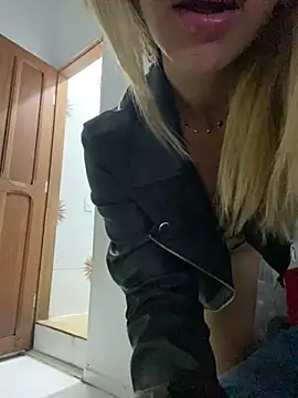 Carolinen online show from 01.22.25