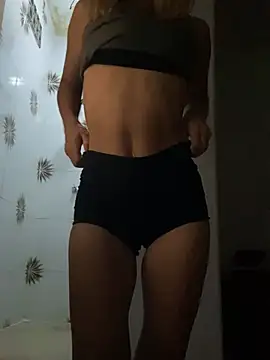 Carolinen online show from 03.20.25