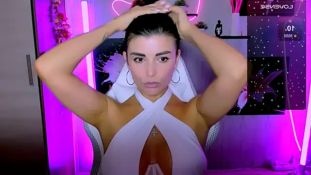 Snapshot of KayWuds chatting on 12.03.25 KayWuds online show from 12.03.25