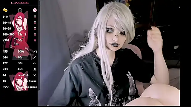 Snapshot of madokapruriens chatting on 11.07.25 madokapruriens online show from 11.07.25