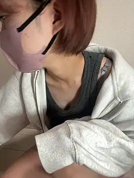 Snapshot of -x_MIU_x chatting on 10.09.25 -x MIU x online show from 10.09.25