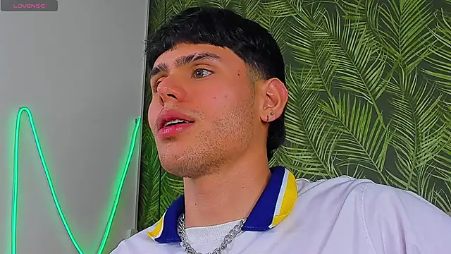 Snapshot of Nathaniel_Park chatting on 02.06.26 Nathaniel Park online show from 02.06.26