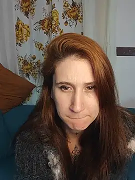Snapshot of Khalee_si chatting on 06.17.26 Khalee si online show from 06.17.26