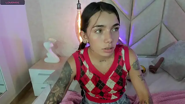 Mollymoon1 online show from 12.11.24