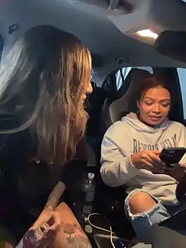 Mollymoon1 online show from 02.02.26