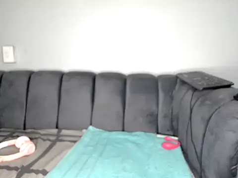 Pearl 00 online show from 03.10.26