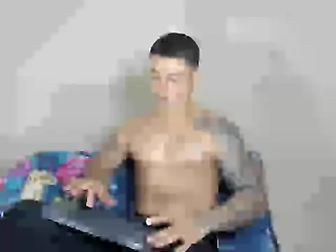 Snapshot of paul_luis chatting on 02.28.26 paul luis online show from 02.28.26