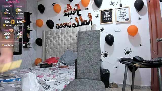 Snapshot of Marycurvysex1 chatting on 10.28.25 Marycurvysex1 online show from 10.28.25