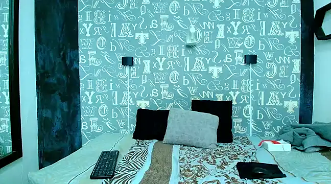 Celestial Queen  online show from 01.29.25